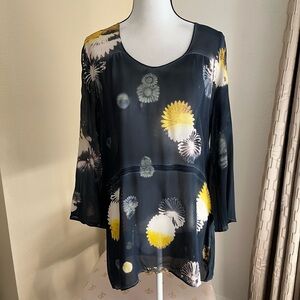 Marika Charles 100%Silk Semi Sheer Black Floral Print Tie Dye Tunic Top.
Size1-2